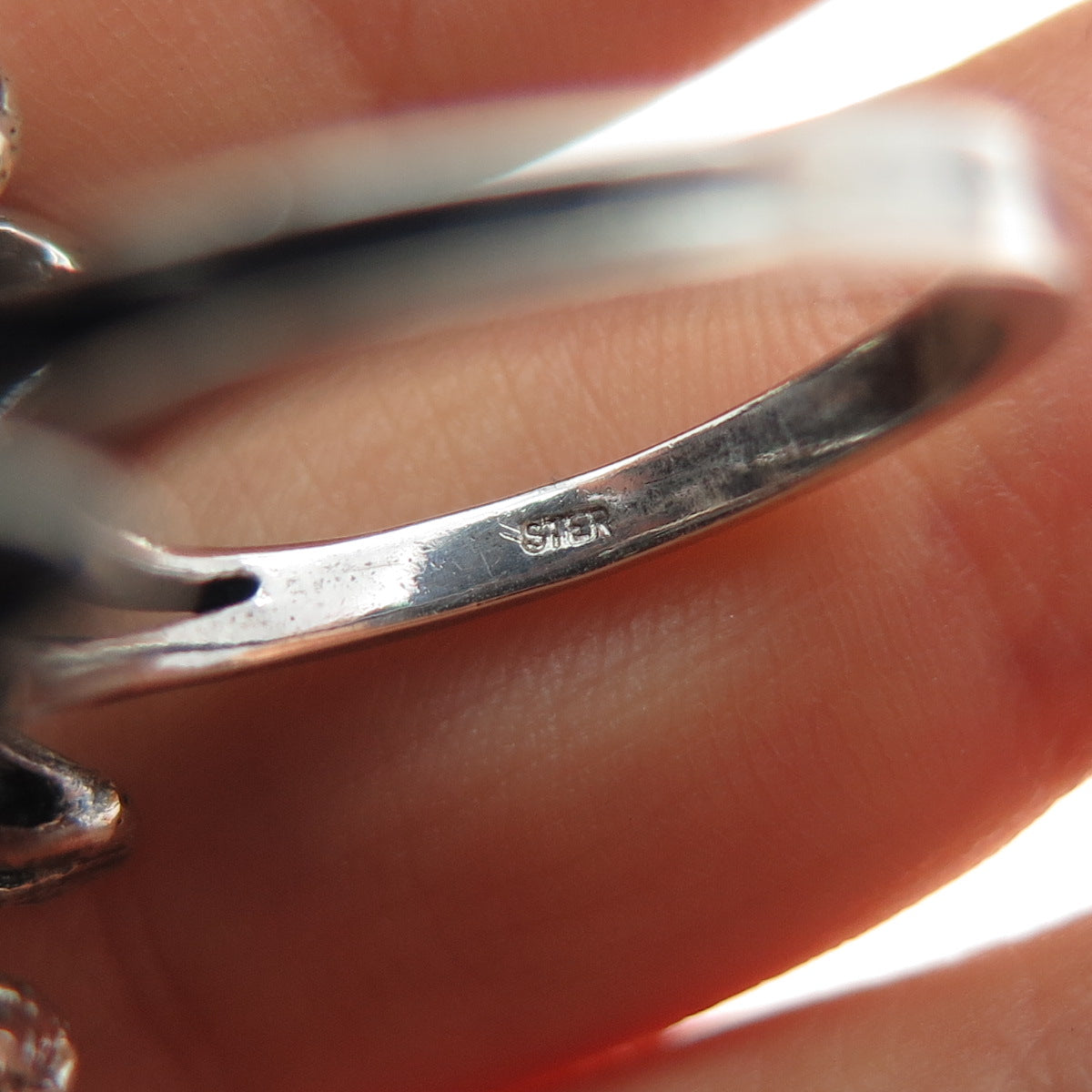 925 Sterling Silver Vintage Modernist Flower Oxidized Ring Size 6
