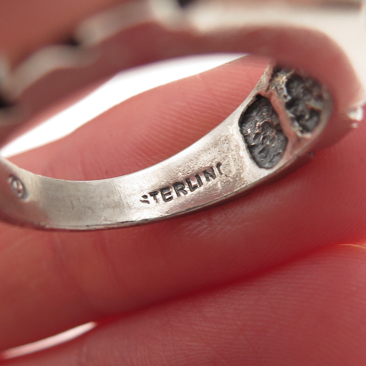 925 Sterling Silver Vintage Round-Cut C Z Oxidized Ring Size 8.75