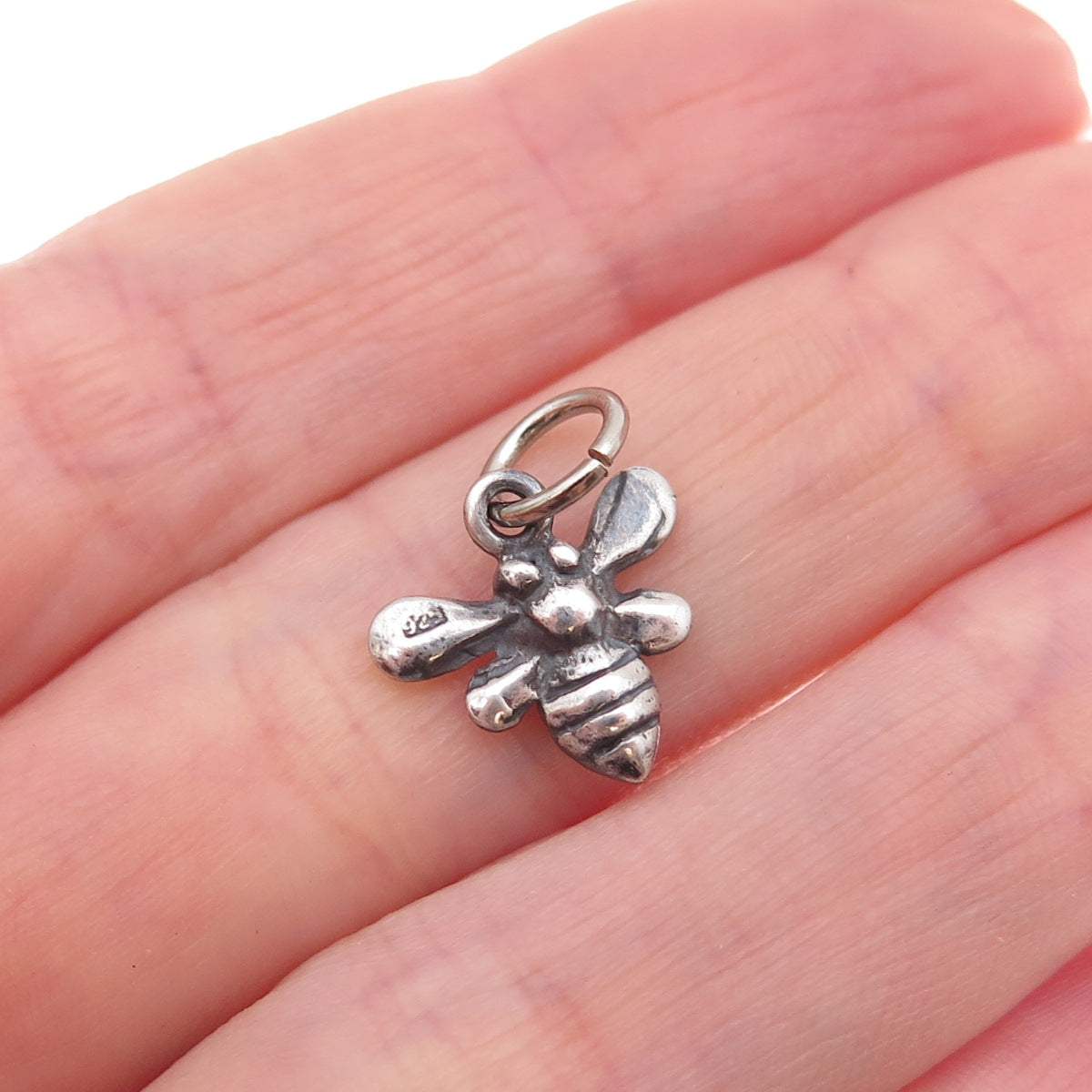 925 Sterling Silver Vintage Bee Oxidized Charm Pendant