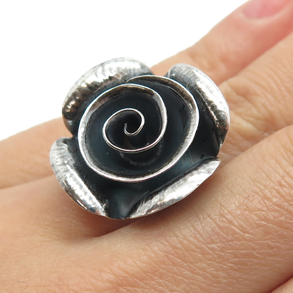 925 Sterling Silver Vintage Rose Flower Oxidized Statement Ring Size 6.75