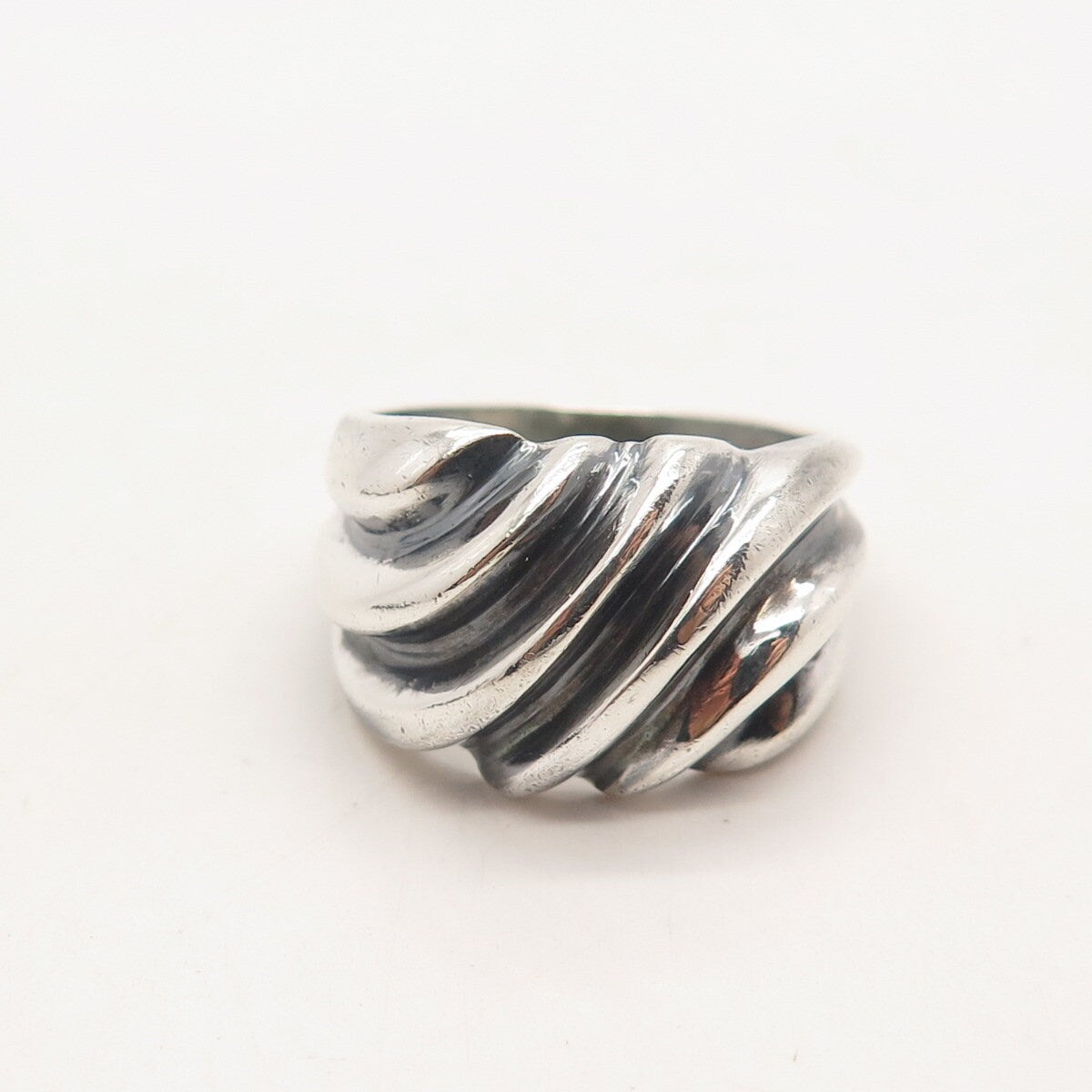 925 Sterling Silver Vintage Ribbed Ring Size 7.75