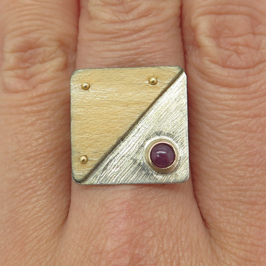 VICTOR ALFARO 14K Gold & 925 Sterling Silver Vintage Wood Real Ruby Ring Size 7