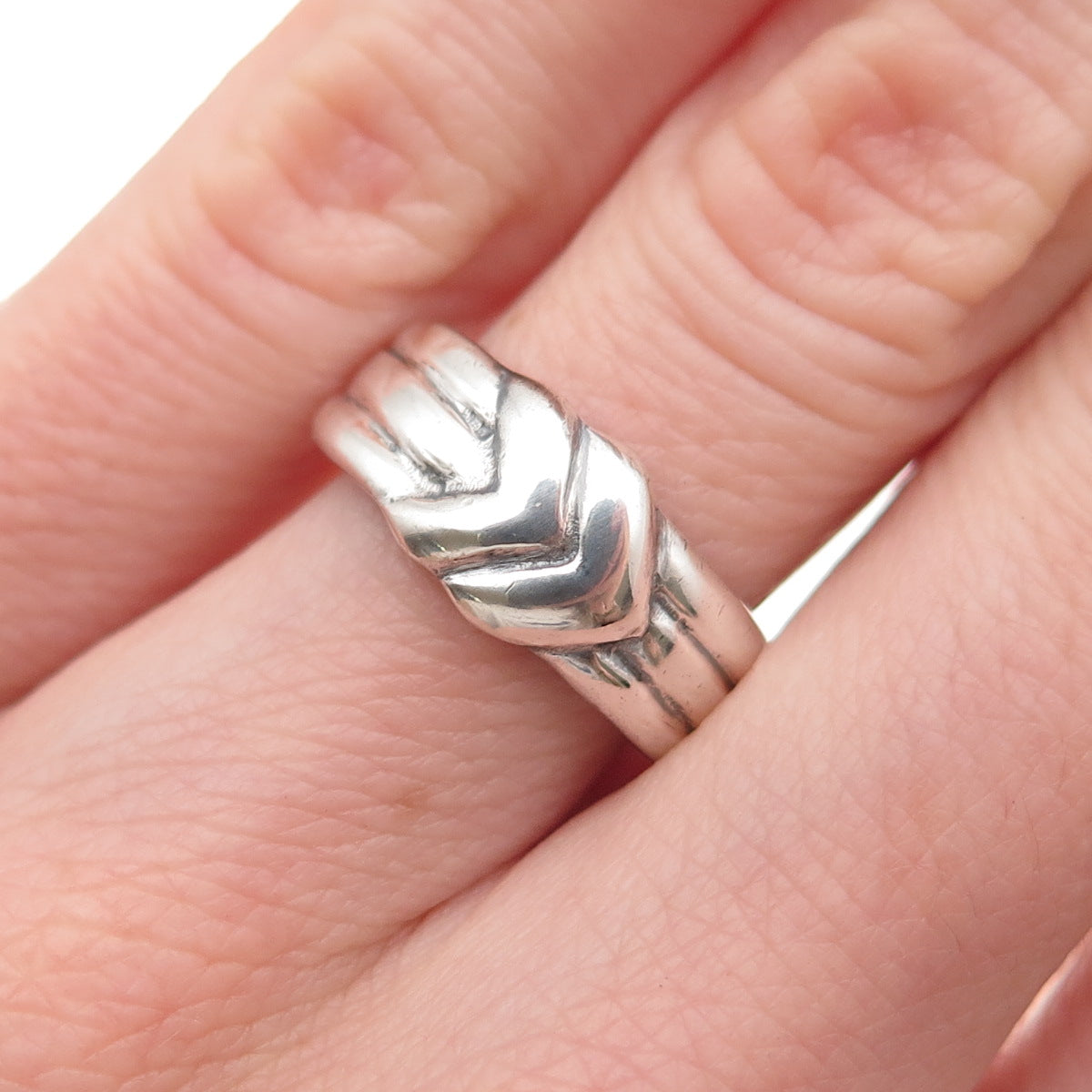 925 Sterling Silver Vintage Modernist Arrow Oxidized Ring Size 6