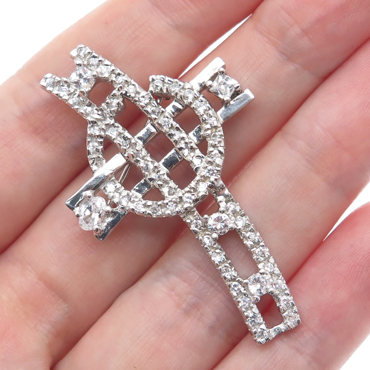 925 Sterling Silver Round-Cut C Z Cross Pin Brooch / Pendant