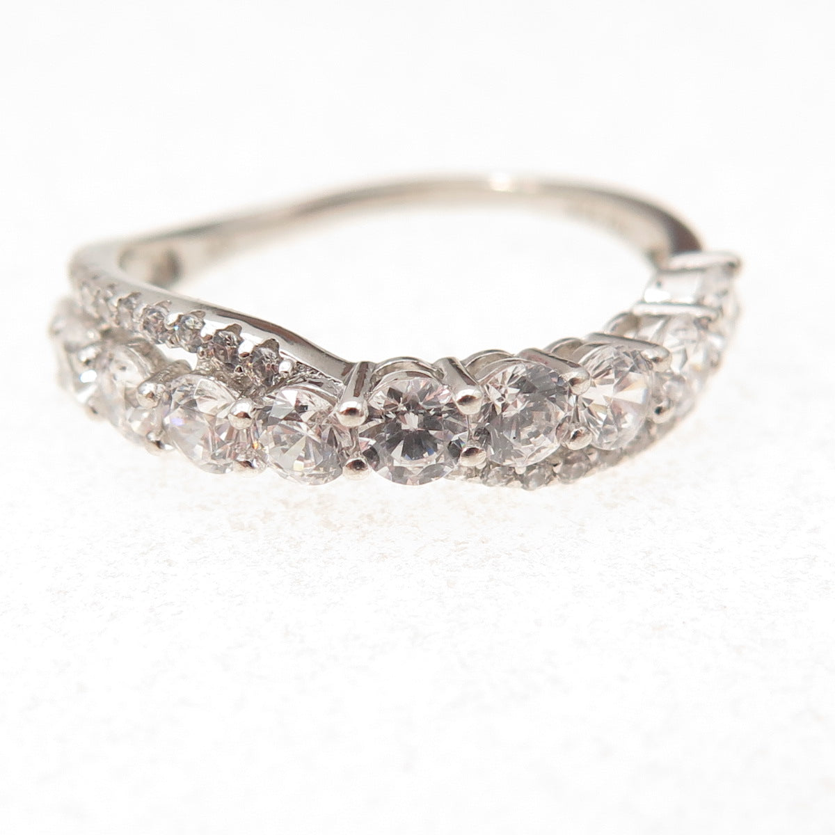 925 Sterling Silver Round-Cut C Z Crisscross Ring Size 7.5