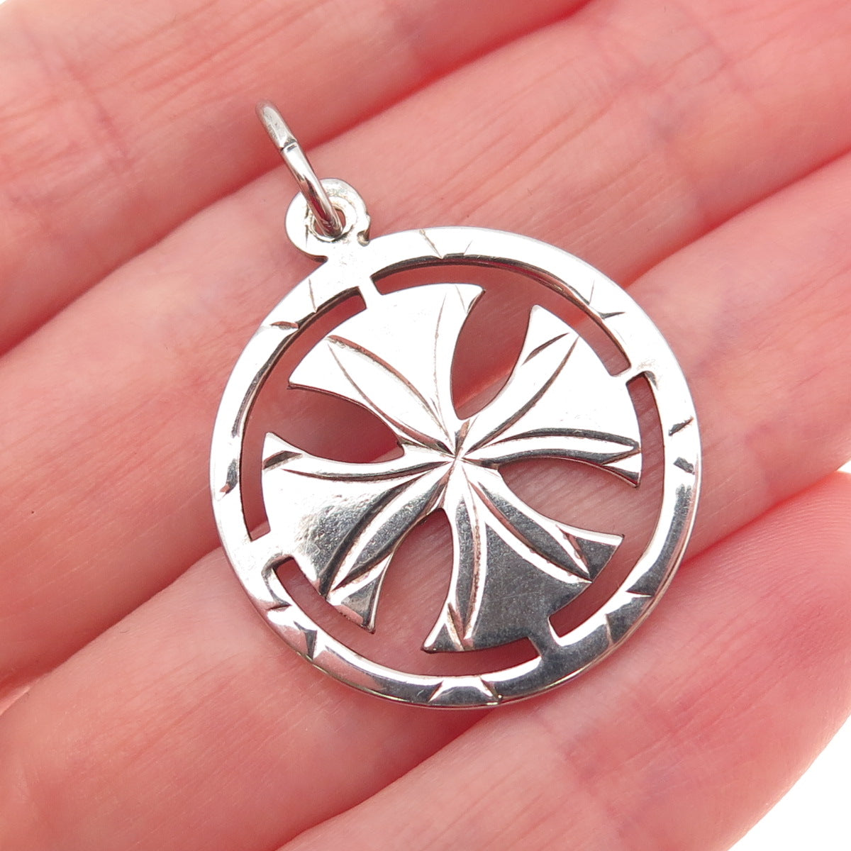 925 Sterling Silver Vintage Cross Round Charm Pendant