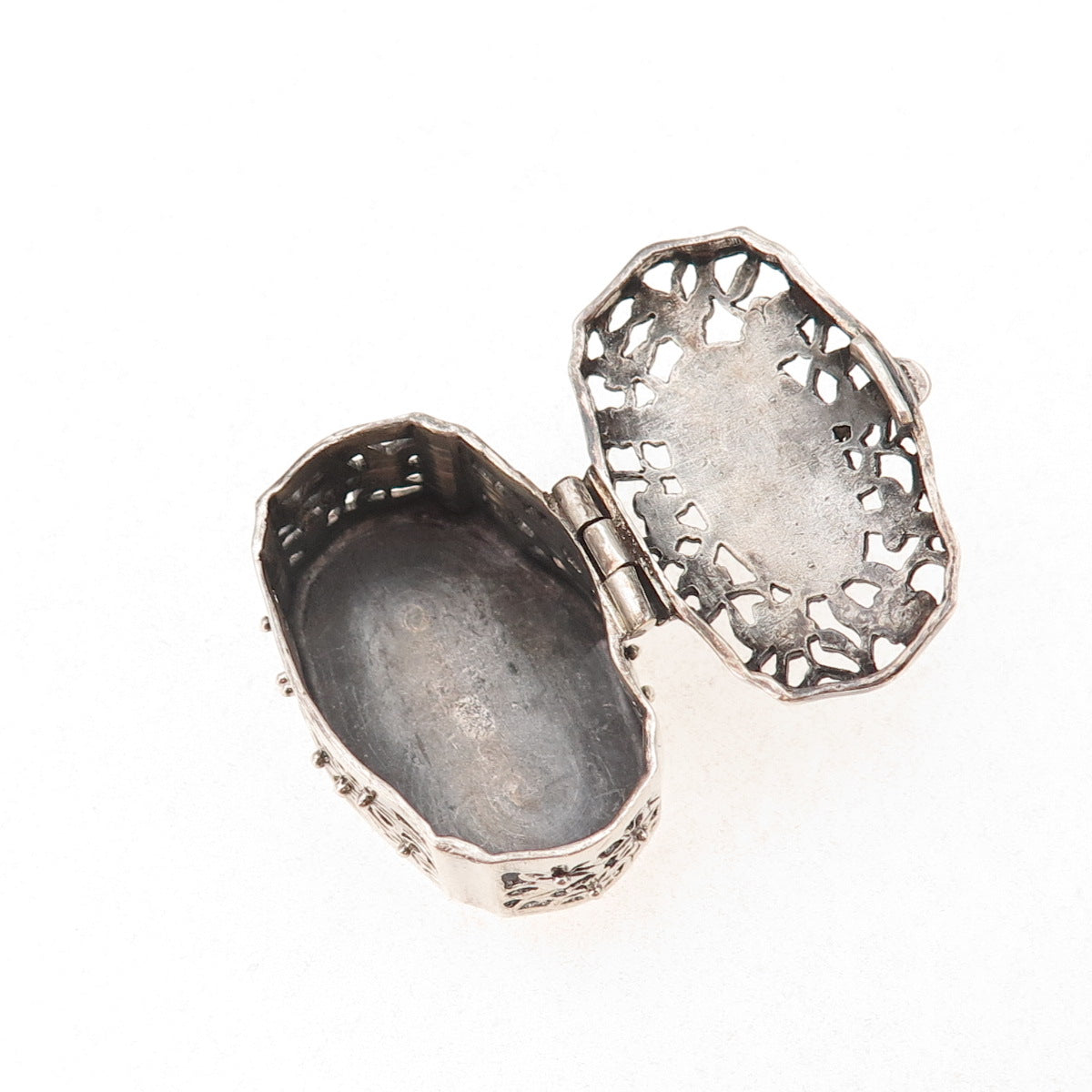 925 Sterling Silver Vintage Floral Oxidized Pill / Snuff Box Pendant