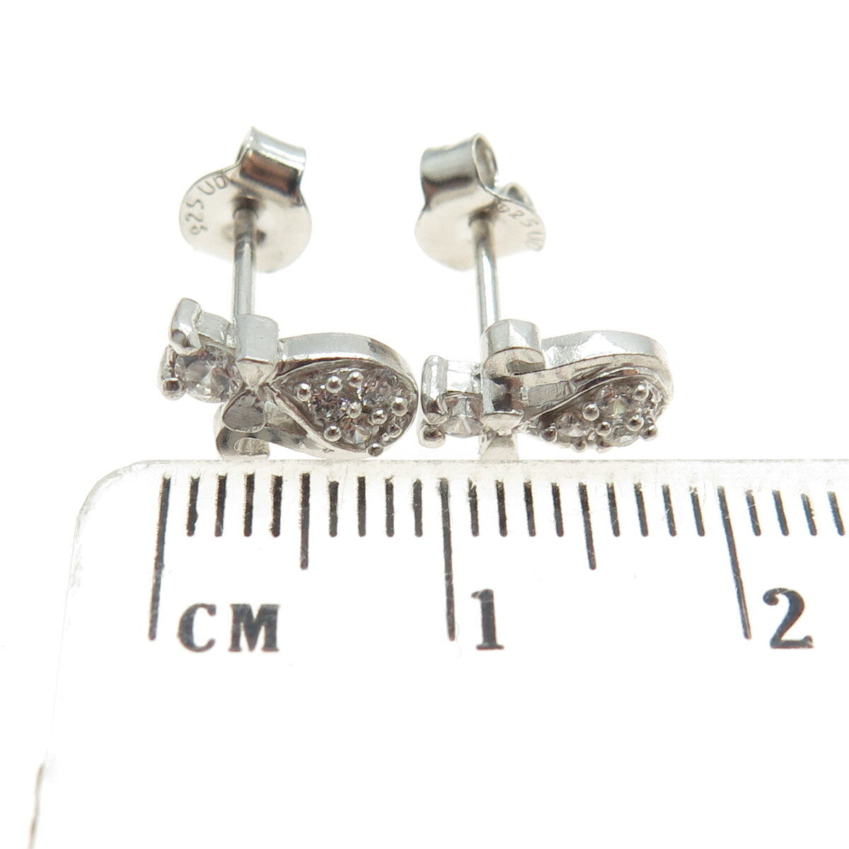 925 Sterling Silver Round-Cut Shaped C Z Cat / Kitty Stud Earrings