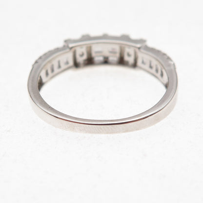 925 Sterling Silver Emerald & Round-Cut C Z Ring Size 8