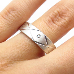925 Sterling Silver C Z Etched Band Ring Size 11.25