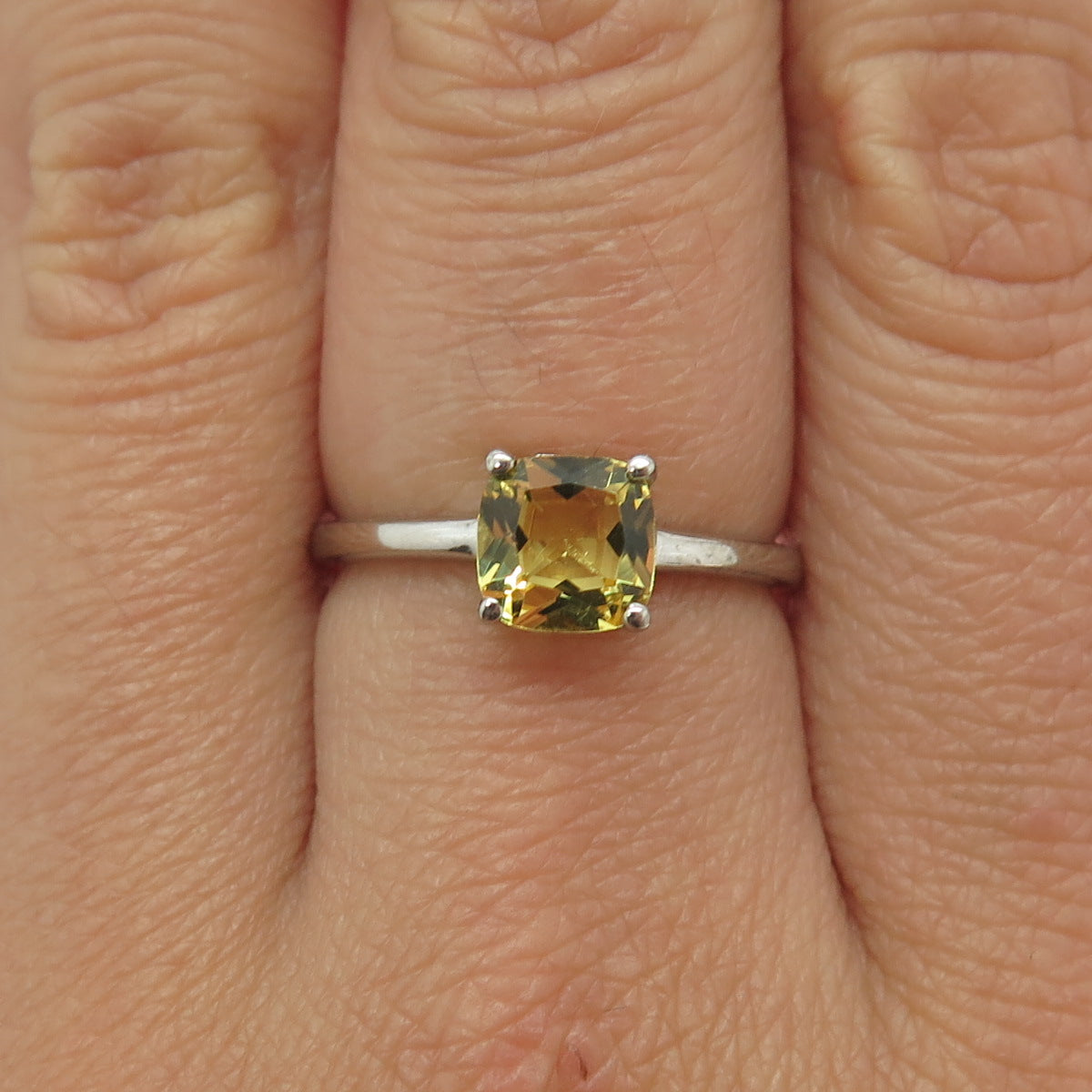 DAZZLERS 925 Sterling Silver Real Cushion-Cut Citrine Ring Size 6.75