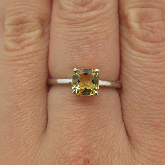 DAZZLERS 925 Sterling Silver Real Cushion-Cut Citrine Ring Size 6.75