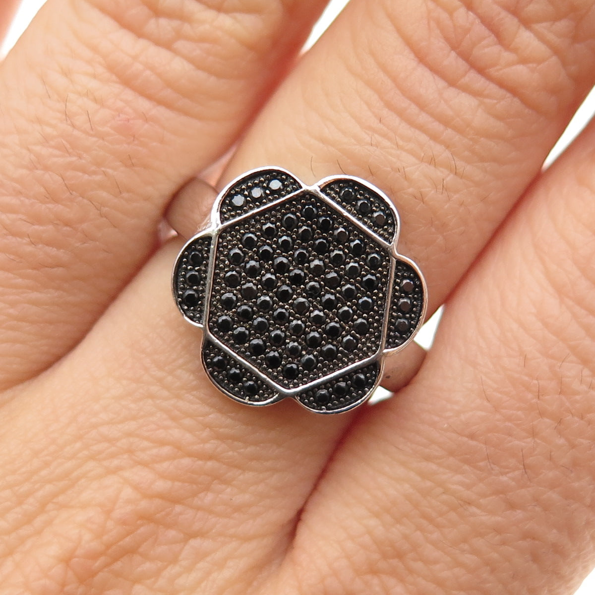 925 Sterling Silver Round-Cut Black C Z Flower Ring Size 7