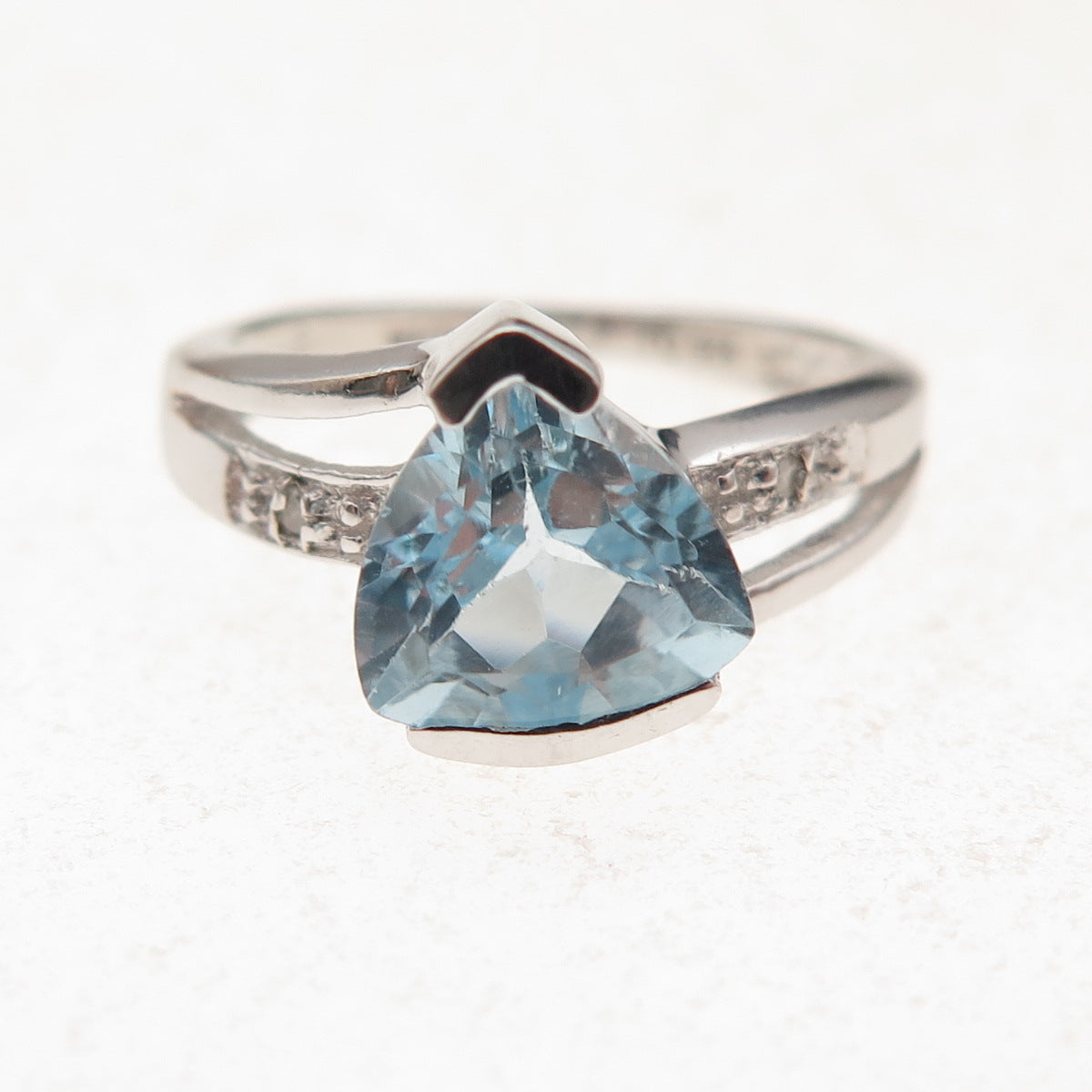 925 Sterling Silver Vintage Real Diamond & Blue Topaz Ring Size 5