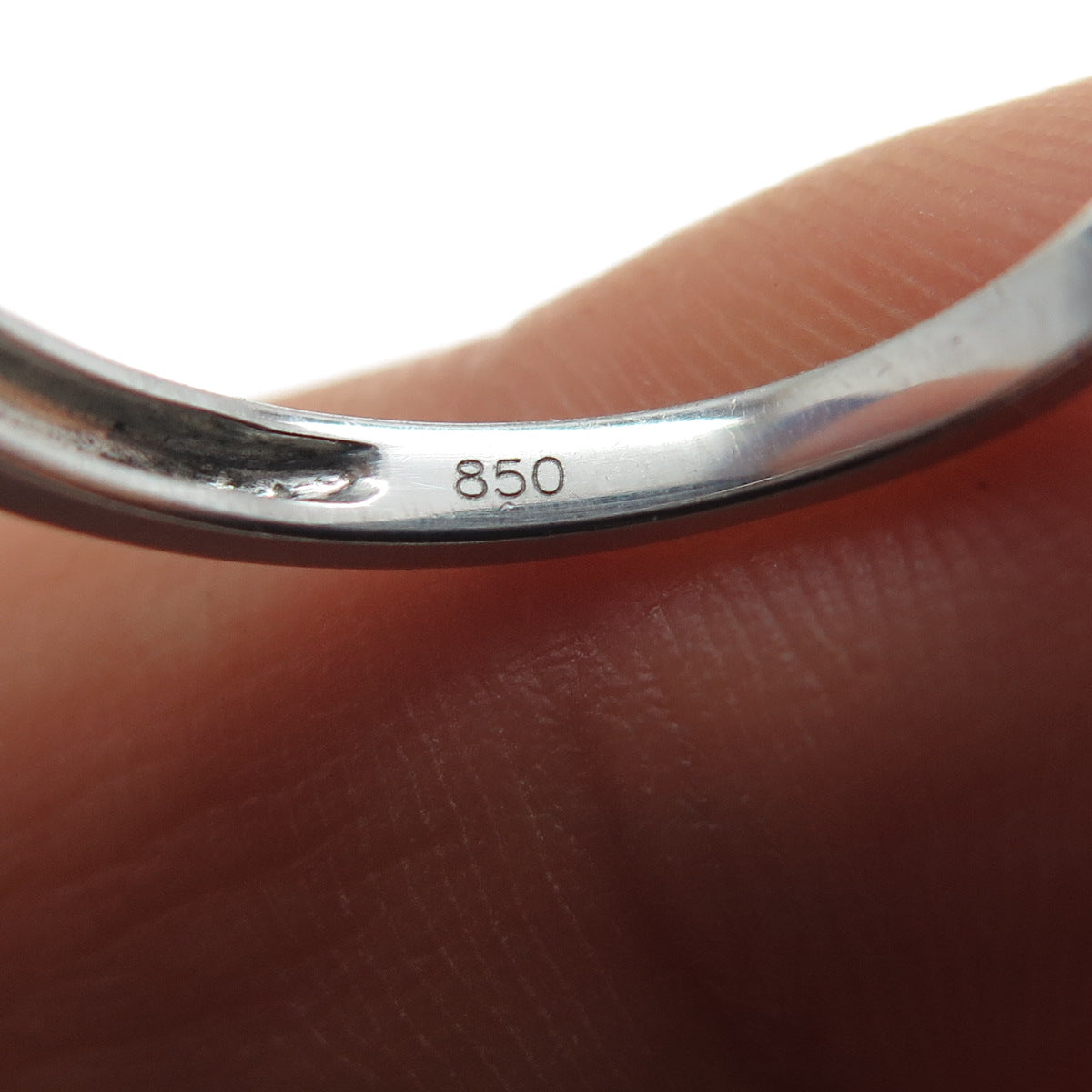 850 Silver Round-Cut Swarovski Crystal Stackable Band Ring Size 7