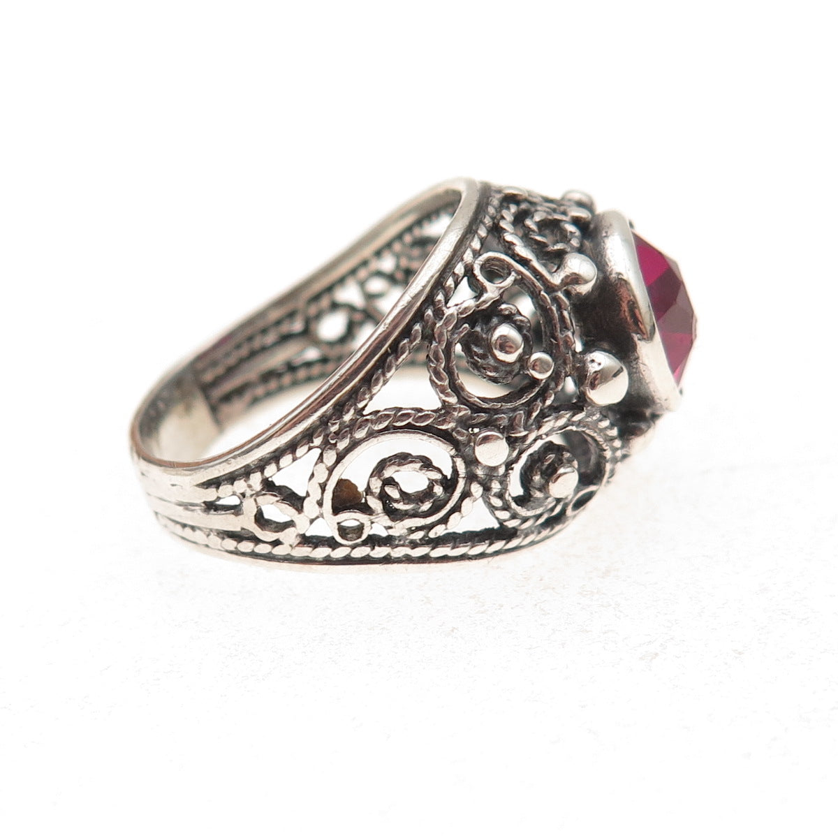 875 Silver Vintage Lab-Created Ruby Swirl Oxidized Ring Size 7.5