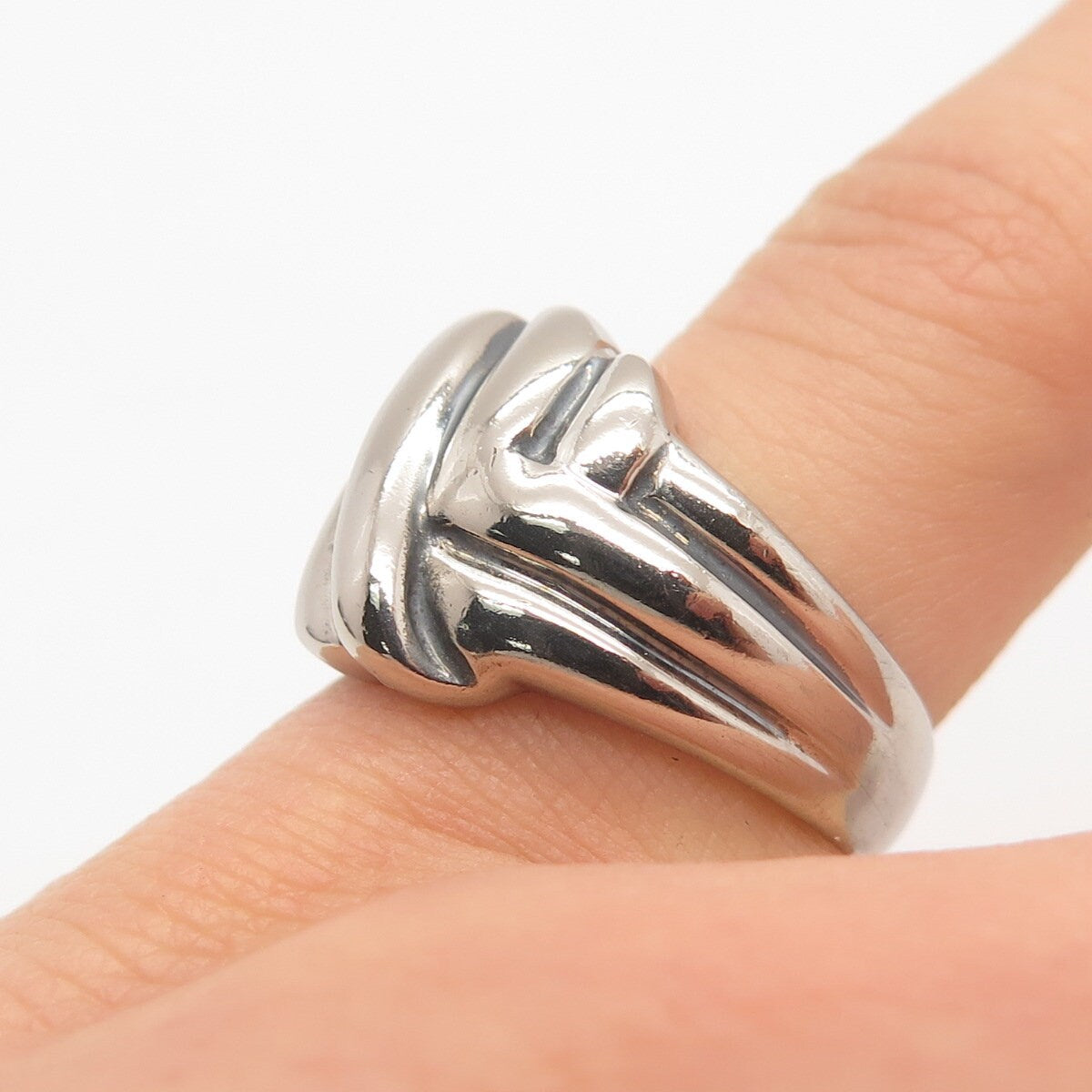 925 Sterling Silver Vintage Ribbed Knot Ring Size 6.25
