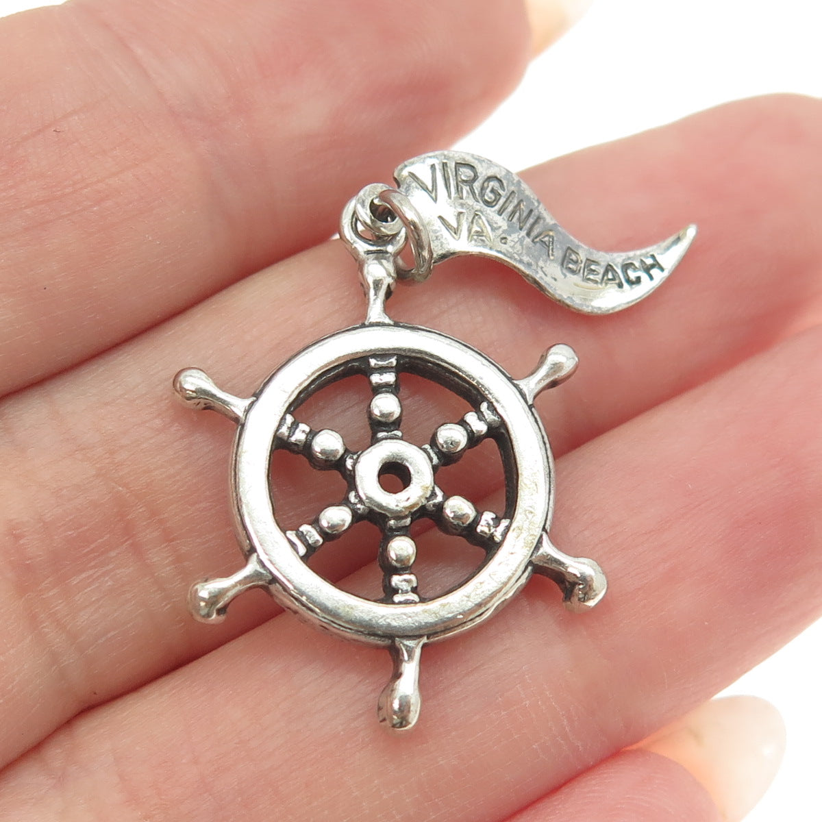 PACIFIC JEWELRY 925 Sterling Silver Vintage Steering Wheely 3D Pendant