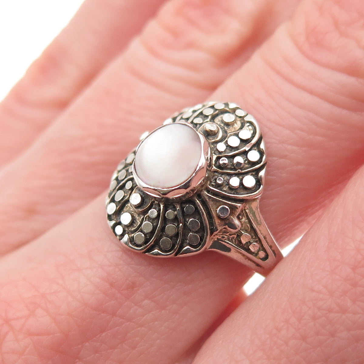Silver Cloud 925 Sterling Vintage Real MOP Dotted Oxidized Ring Size 7.25
