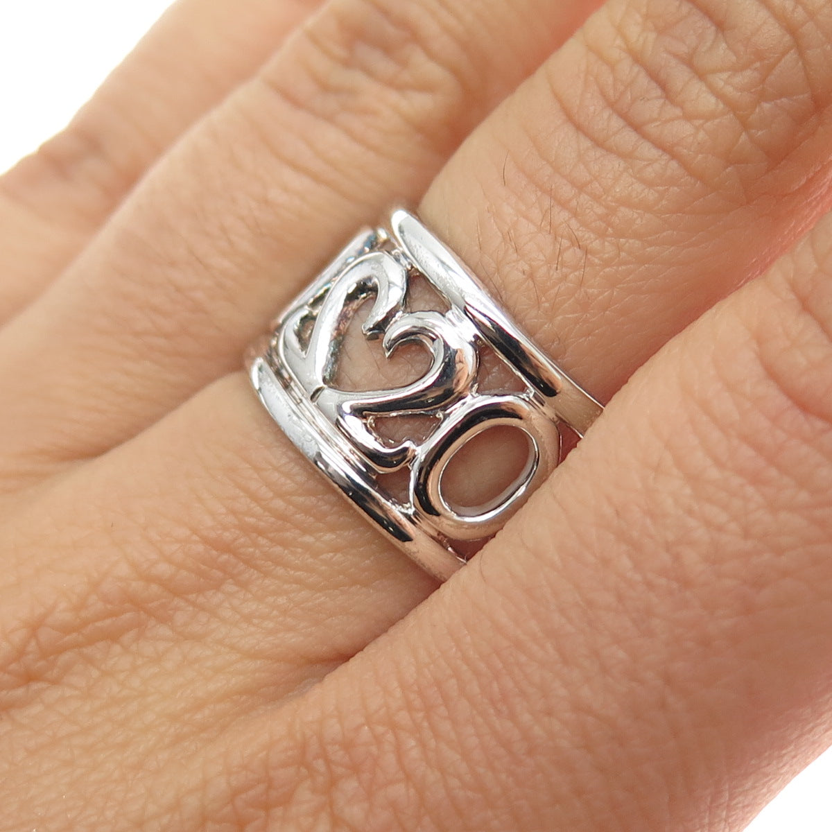 925 Sterling Silver Vintage 2000 Millennium Wide Band Ring Size 8.25
