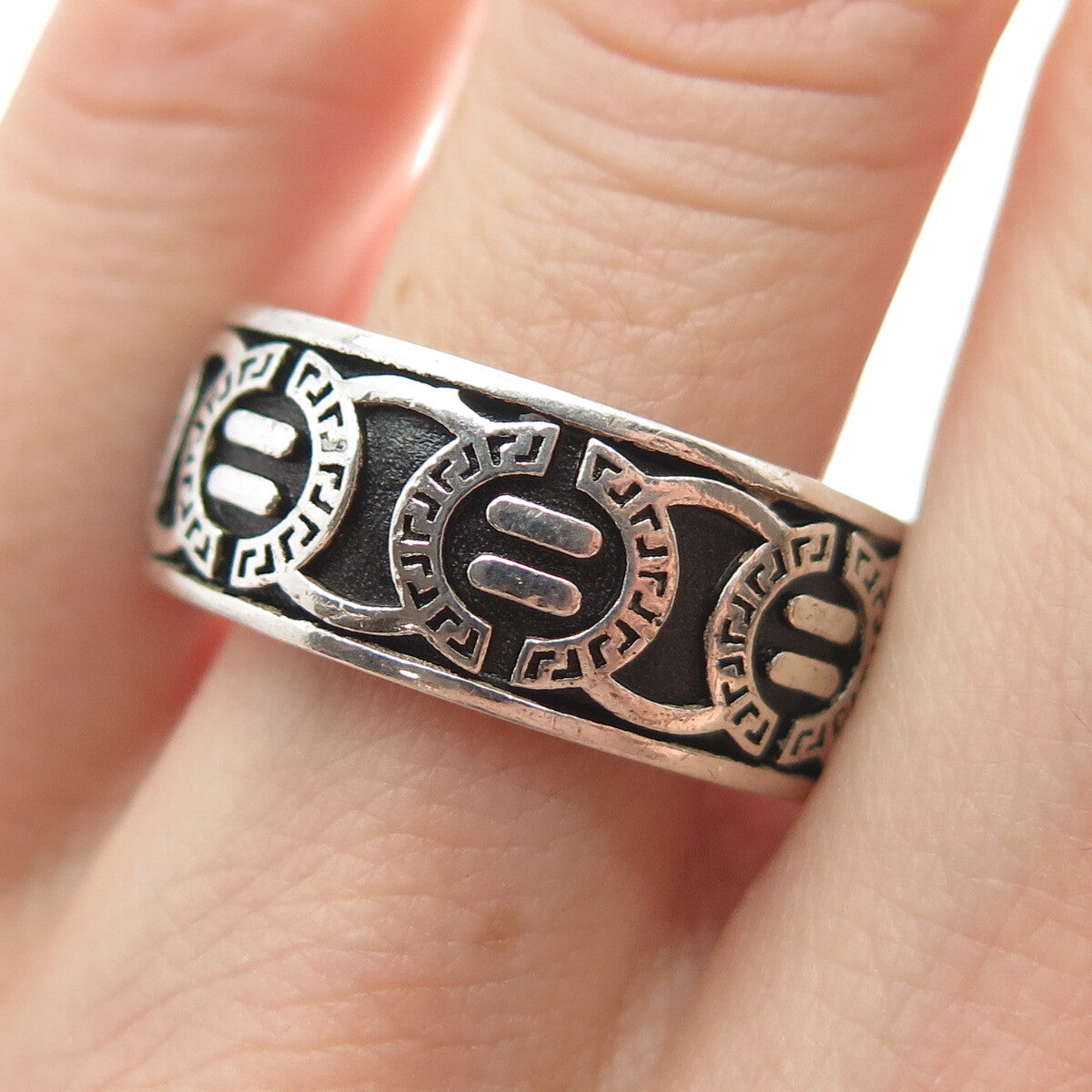 925 Sterling Silver Vintage Greek Circle Link Oxidized Band Ring Size 11.25