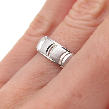 925 Sterling Silver Ribbed Band Ring Size 6.25