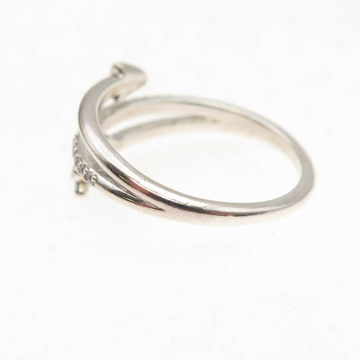 Pandora 925 Sterling Silver Round-Cut C Z Sparkling Arrow Loved Ring Size 8.5