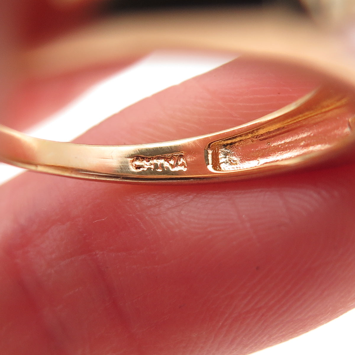 HENG NGAI 925 Sterling Silver Gold Plated Real Amethyst Ring Size 6