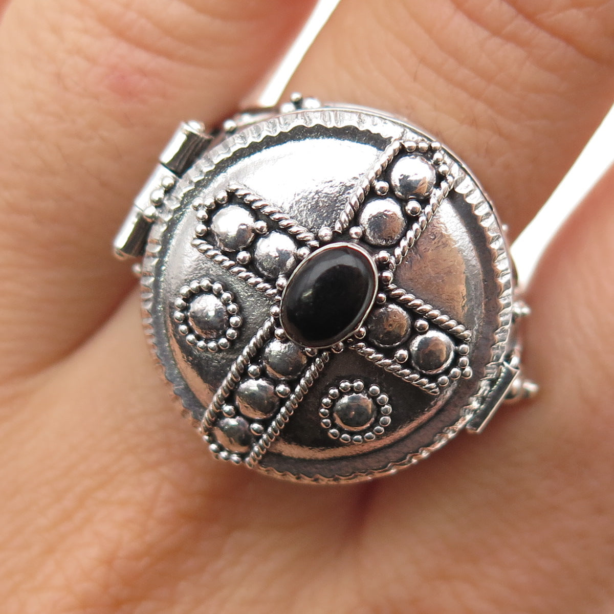 925 Sterling Silver Vintage Real Black Onyx Cross Oxidized Poison Ring Size 9.75