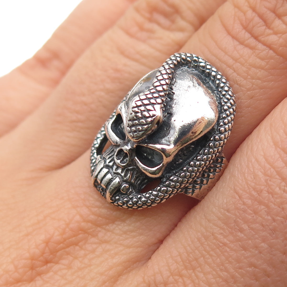 925 Sterling Silver Vintage Skull & Snake Oxidized Biker Ring Size 8