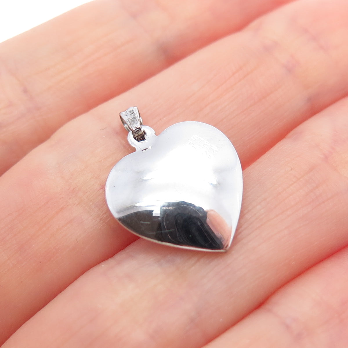 THEDA 925 Sterling Silver Vintage Real Pearl Heart Minimalist Charm Pendant