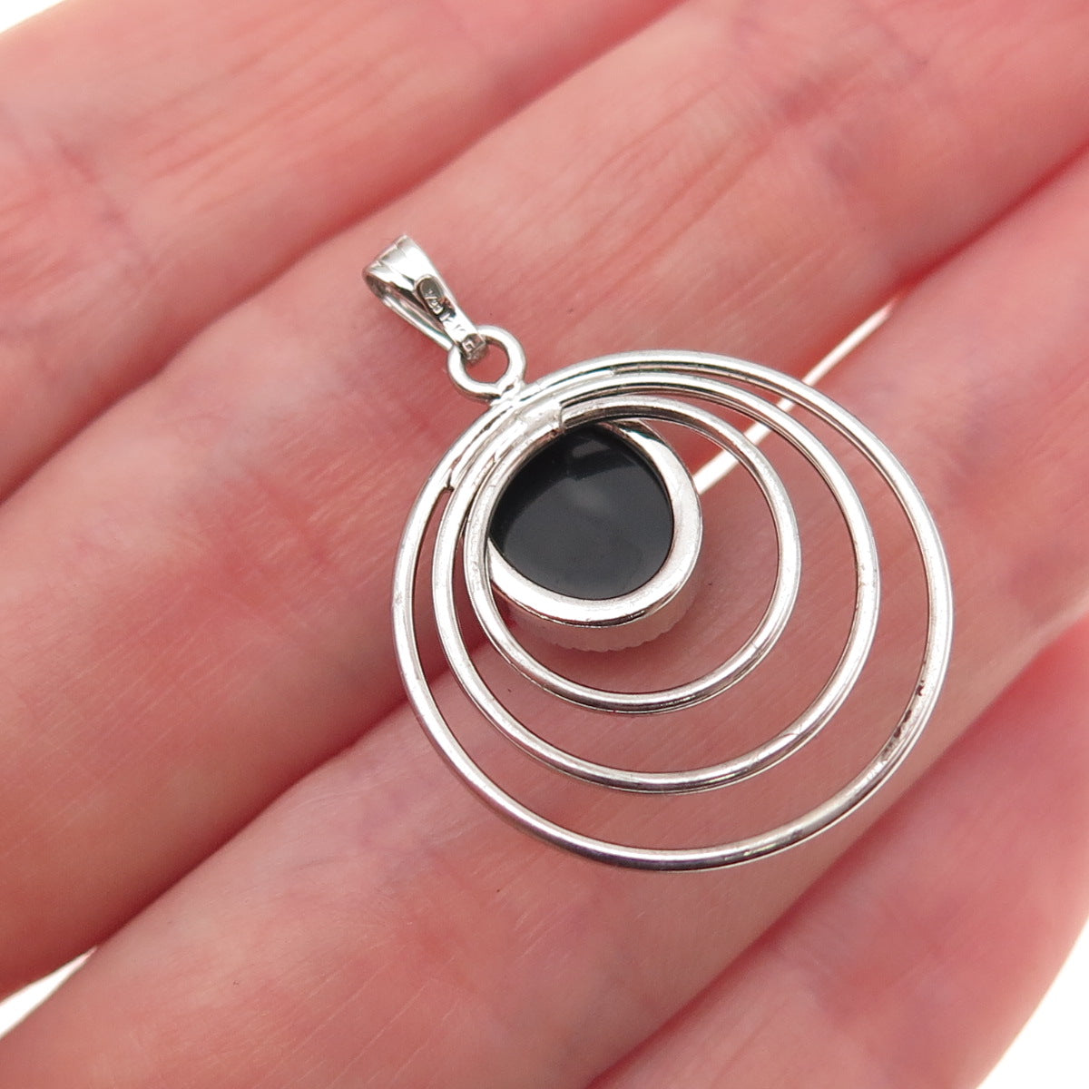 1/20 12K White Gold Filled Antique Art Deco Real Black Onyx Charm Pendant
