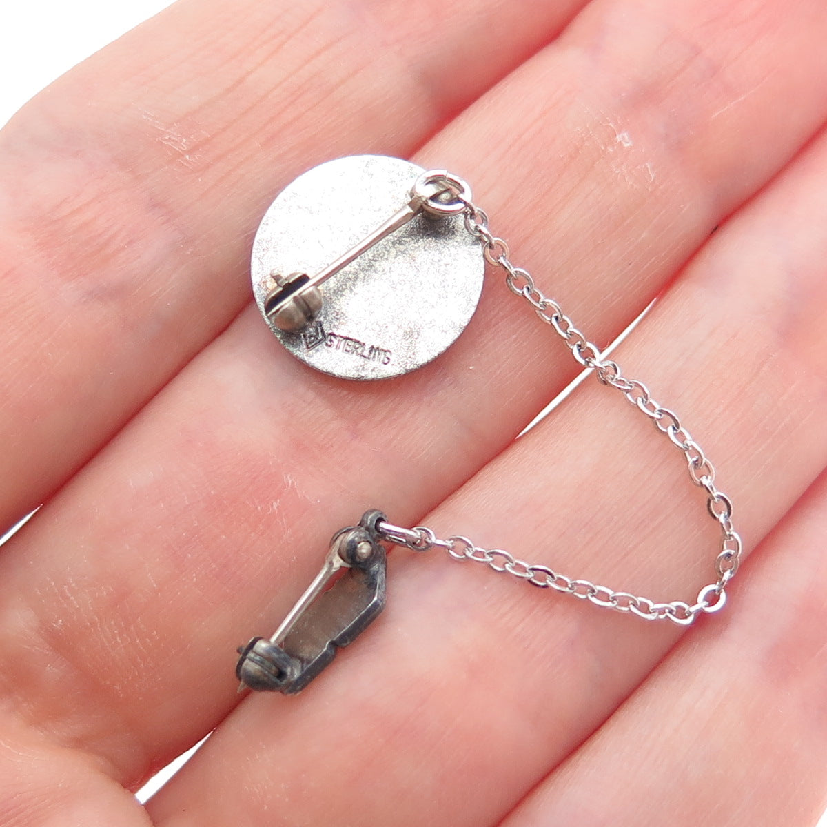 BATES & KLINKE Sterling Silver Vintage 1965 Enamel Keyette Club Double Chain Pin