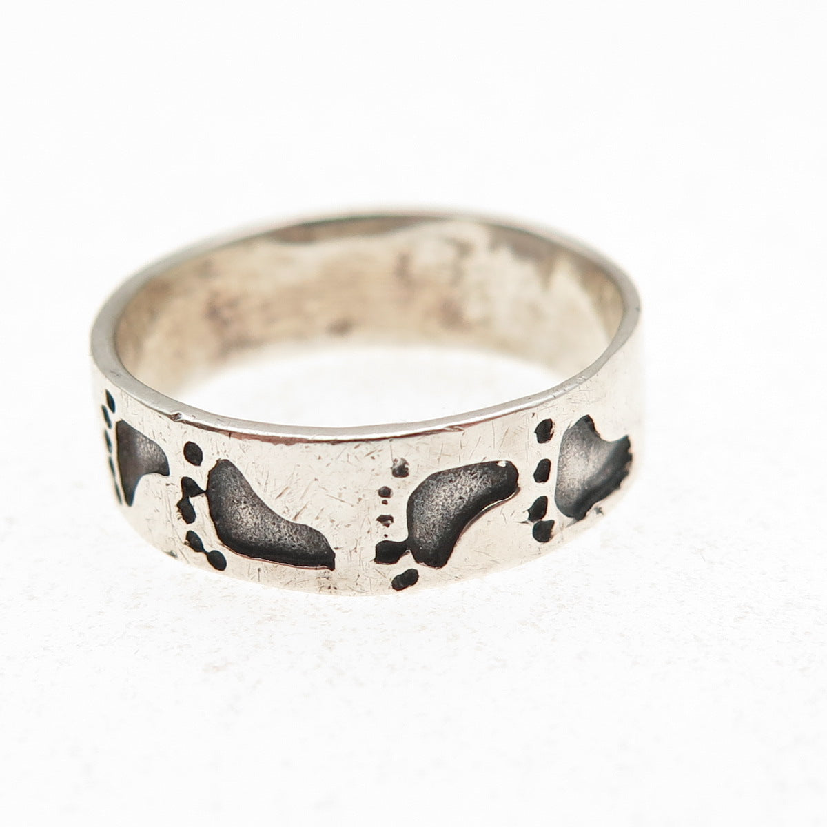 925 Sterling Silver Vintage Footprint Oxidized Band Ring Size 6.5