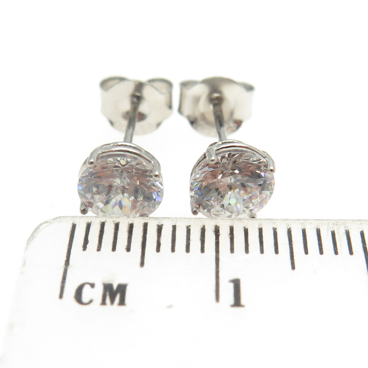 925 Sterling Silver Round-Cut Shaped C Z Stud Earrings