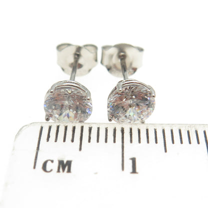 925 Sterling Silver Round-Cut Shaped C Z Stud Earrings