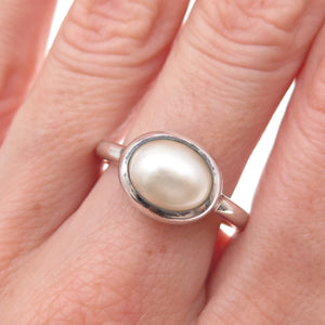 925 Sterling Silver Vintage Real Pearl Modernist Oxidized Ring Size 7.5