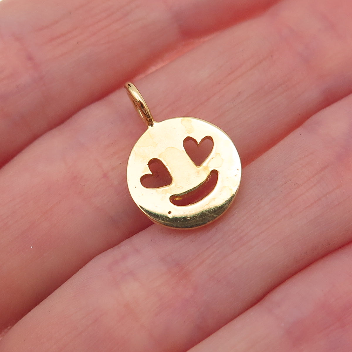 925 Sterling Silver Gold Plated In Love Face Emoji Charm Pendant