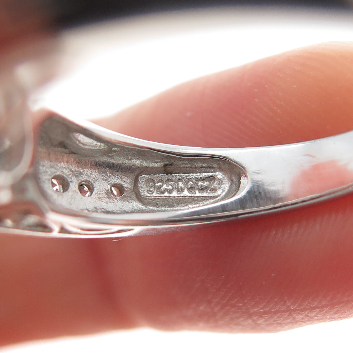 925 Sterling Silver Round-Cut Shaped C Z Engagement Ring Size 7.25