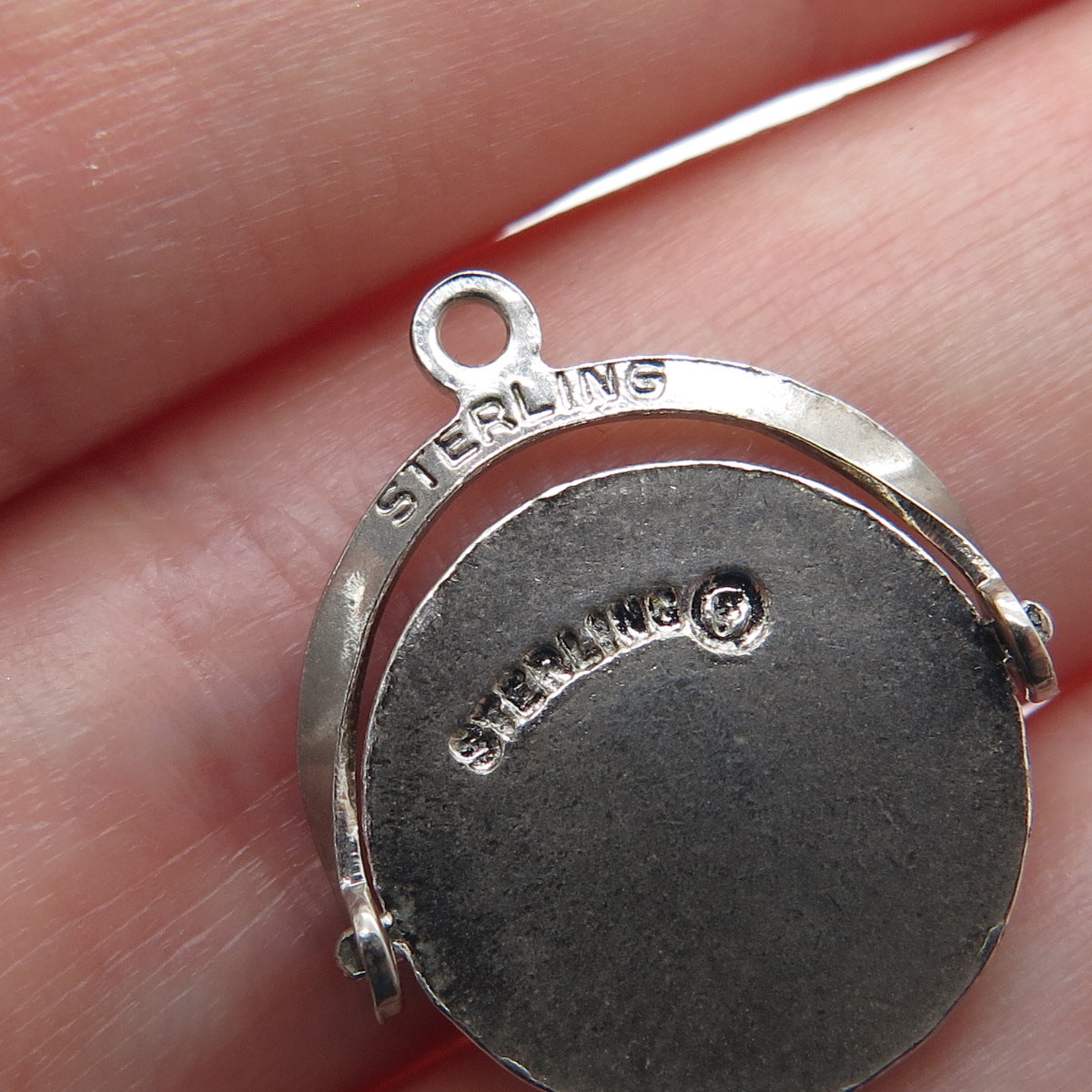 FRENCH & FRANKLIN 925 Sterling Silver Vintage NY Empire State Minimalist Pendant