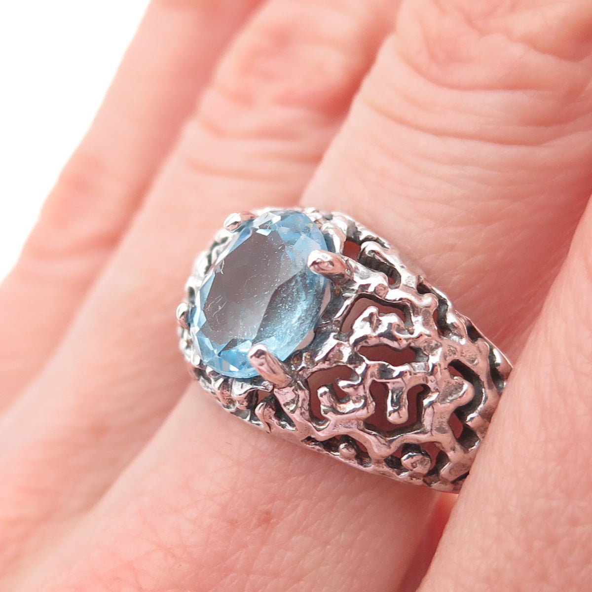925 Sterling Silver Vintage Real Blue Topaz Modernist Oxidized Ring Size 9