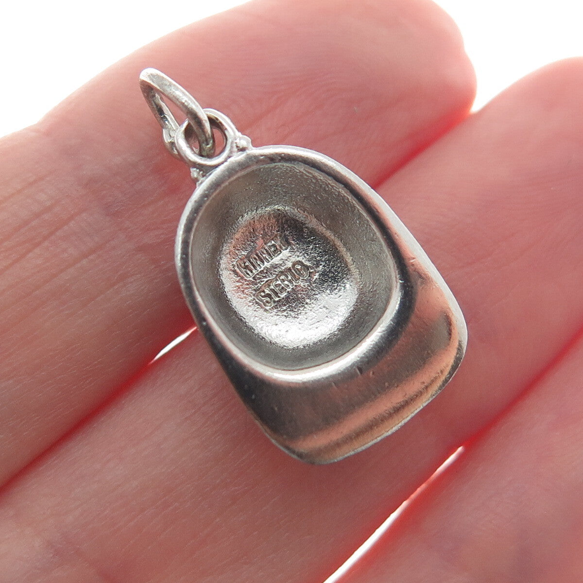 KINNEY 925 Sterling Silver Antique Art Deco Hat Minimalist Charm Pendant