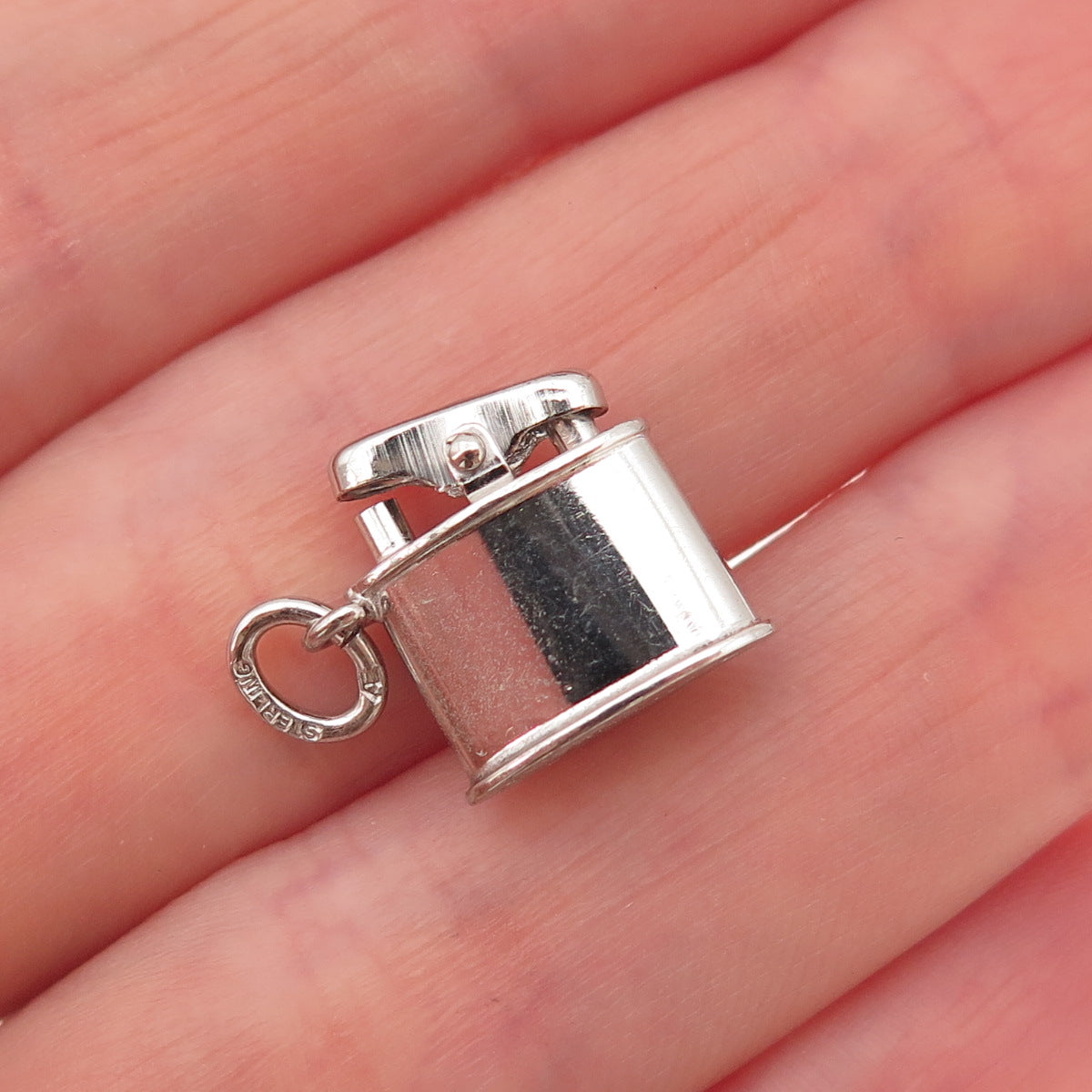 Art's Elegance 925 Sterling Silver Vintage Cigarette Lighter 3D Charm Pendant