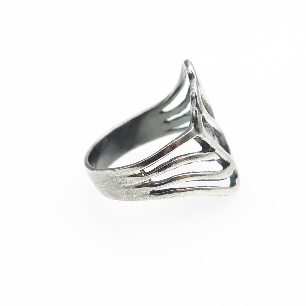 925 Sterling Silver Vintage Modernist Wavy Oxidized Ring Size 7.25