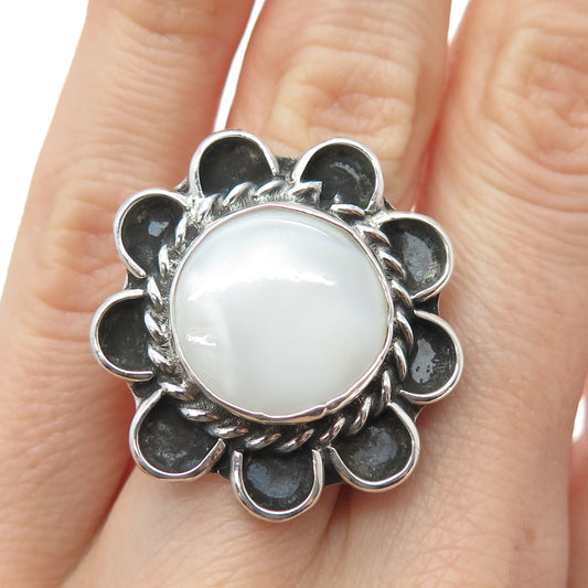 Old Pawn 925 Sterling Silver Vintage MOP Flower Oxidized Tribal Ring Size 5.5