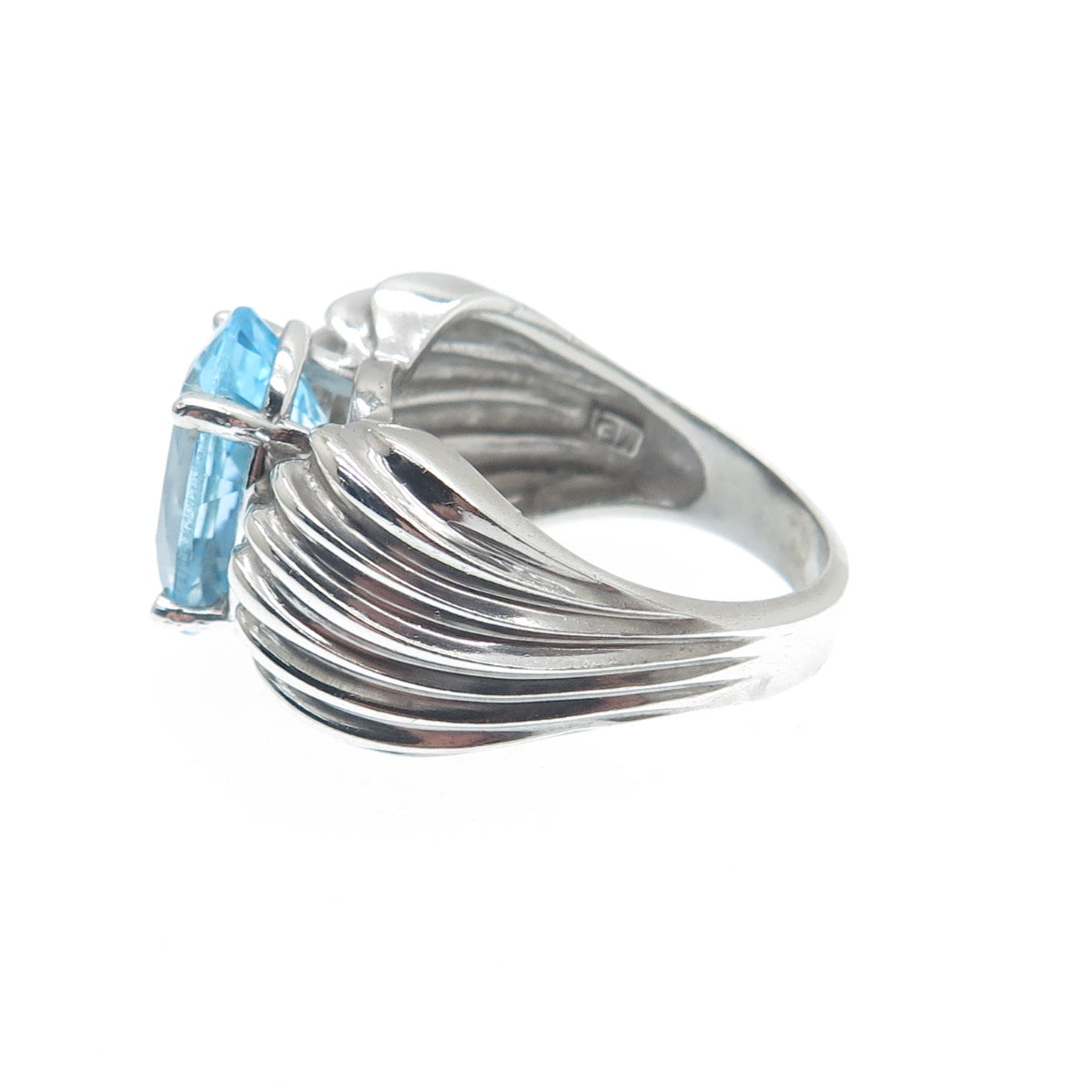 925 Sterling Silver Vintage Real Oval-Cut Blue Topaz Gem Ribbed Ring Size 8.25