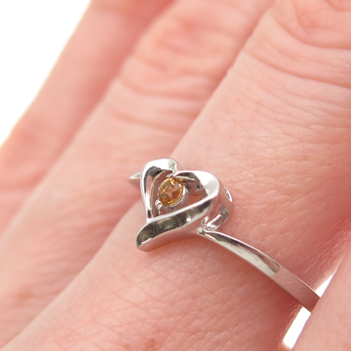 925 Sterling Silver Real Round-Cut Citrine Heart Ring Size 6.25