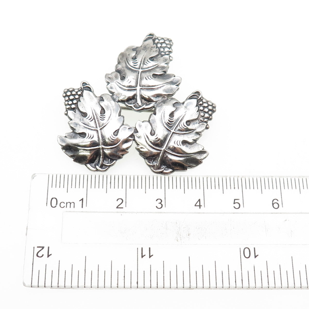 925 Sterling Silver Antique Art Deco Grape Floral Oxidized Pin Brooch