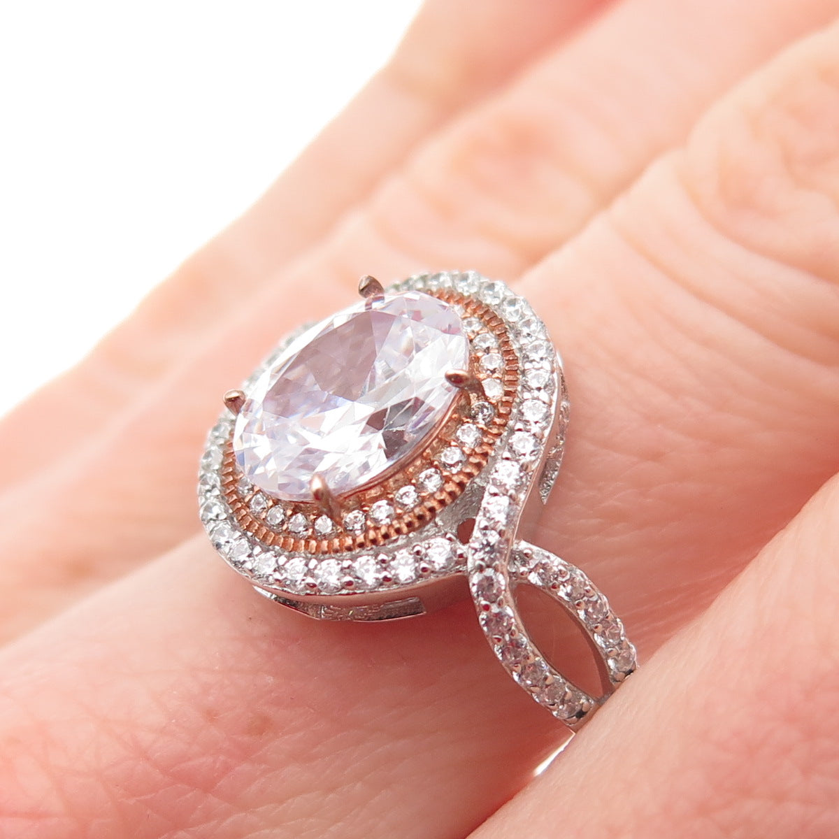 DSMK 925 Sterling Silver 2-Tone Oval & Round-Cut C Z Engagement Ring Size 7.25