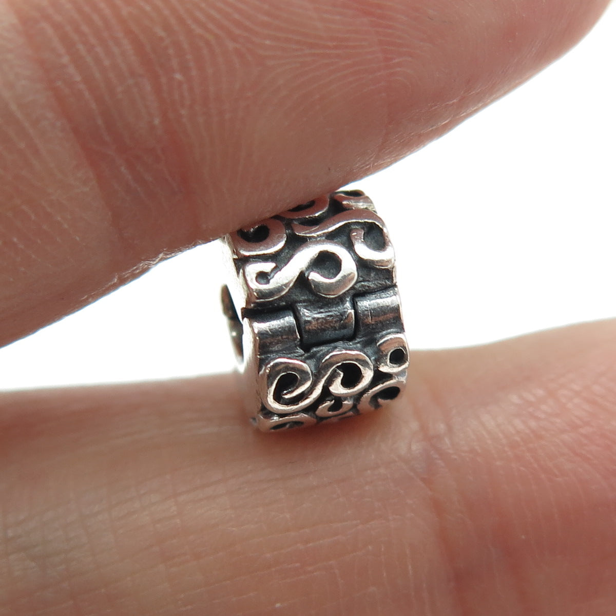 PANDORA 925 Sterling Silver Swirl Clip Bead Charm